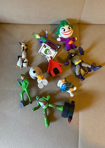 Renkli Karakter Aksiyon Figürleri Seti