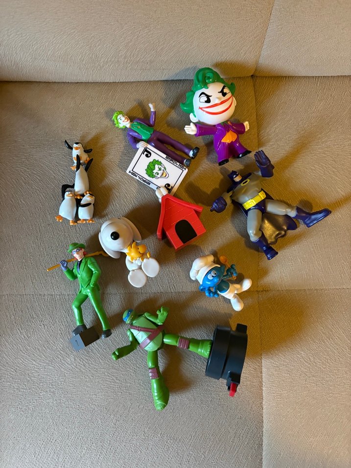 Renkli Karakter Aksiyon Figürleri Seti - Görsel 2