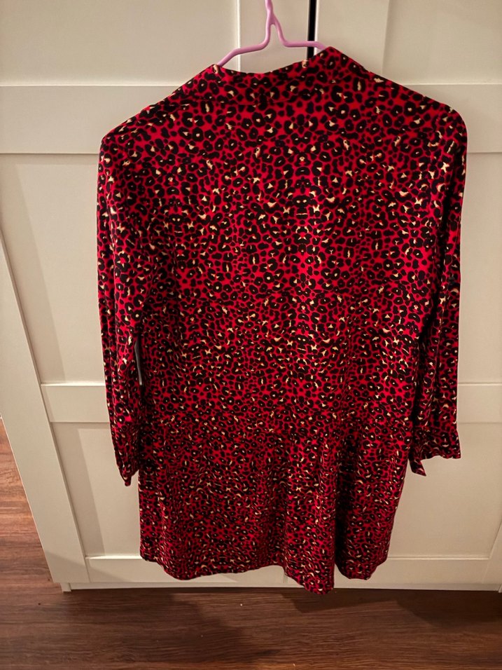 Kırmızı Leopar Desenli V Yaka Uzun Kollu Tunik - Görsel 3