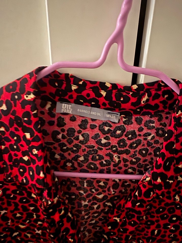 Kırmızı Leopar Desenli V Yaka Uzun Kollu Tunik - Görsel 2