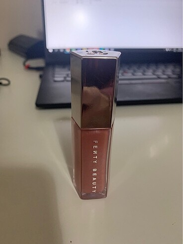 Dev Fırsat - Fenty beauty lip gloss bomb