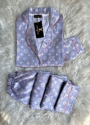 Louis Vuitton Saten Pijama Takımı