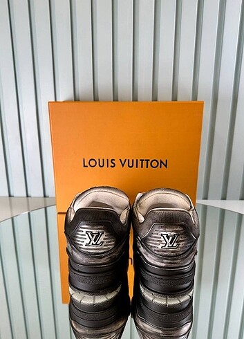 Louis Vuitton Louis Vuitton Trainer Sneaker 43 ve 45