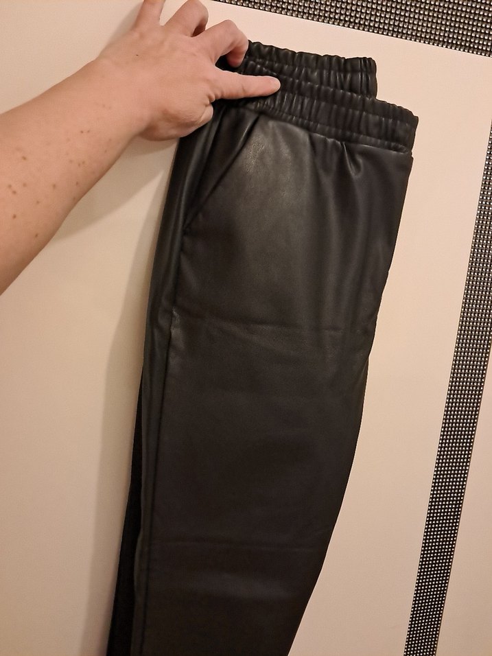 Kadın Siyah Parlak Deri Midi Pantolon - Görsel 5