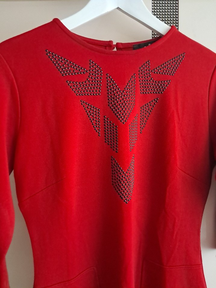 Nakışlı Kırmızı V Yaka Kadın Bluz - Görsel 3