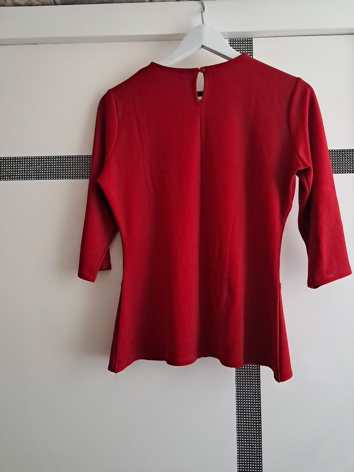 Nakışlı Kırmızı V Yaka Kadın Bluz - Görsel 2