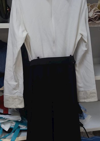 Uzun Kollu Beyaz Siyah Kuşaklı Tuxedo - Görsel 2