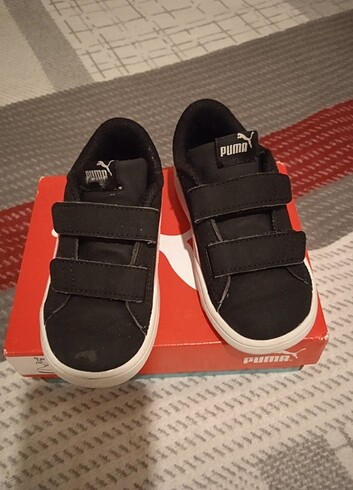 25 Beden siyah Renk Puma kiz ayakkabi 25 numara orjinal