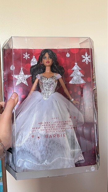 2021 koleksiyonu barbie bebek