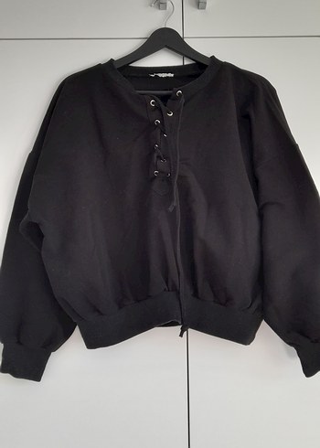 Siyah Bağcıklı Oversize Sweatshirt