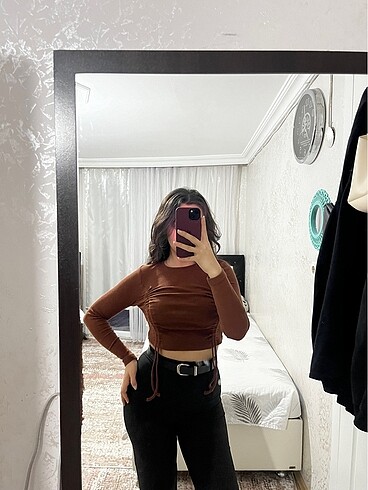 Trendyol & Milla İki boyu ayarlanabilir bluz?