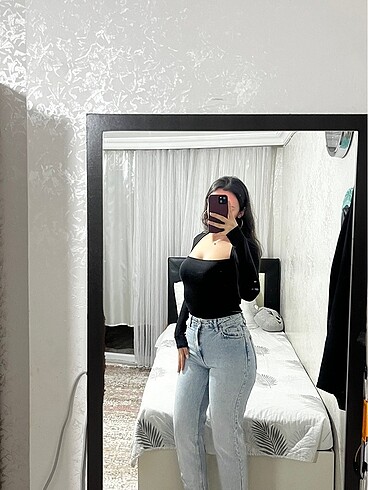 Mom Jean