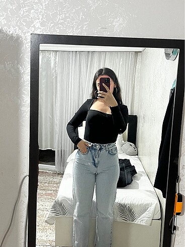 Mom Jean