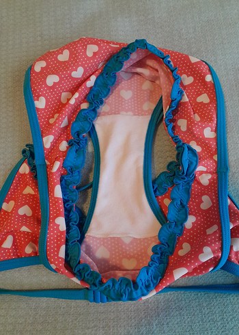 13-14 Yaş Beden pembe Renk Çok iyi durumda 13-14 yaş bikini/mayo