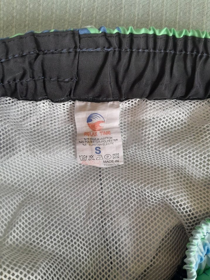 Yüzde Yetmiş Pamuk Çok Yeni Deniz Şortu - Görsel 5