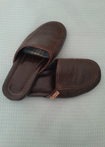 Tertemiz Durumda Klasik Erkek Ev Terliği - Görsel 2