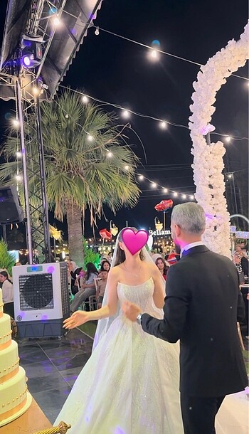 Arya sposa özel tasarım gelinlik