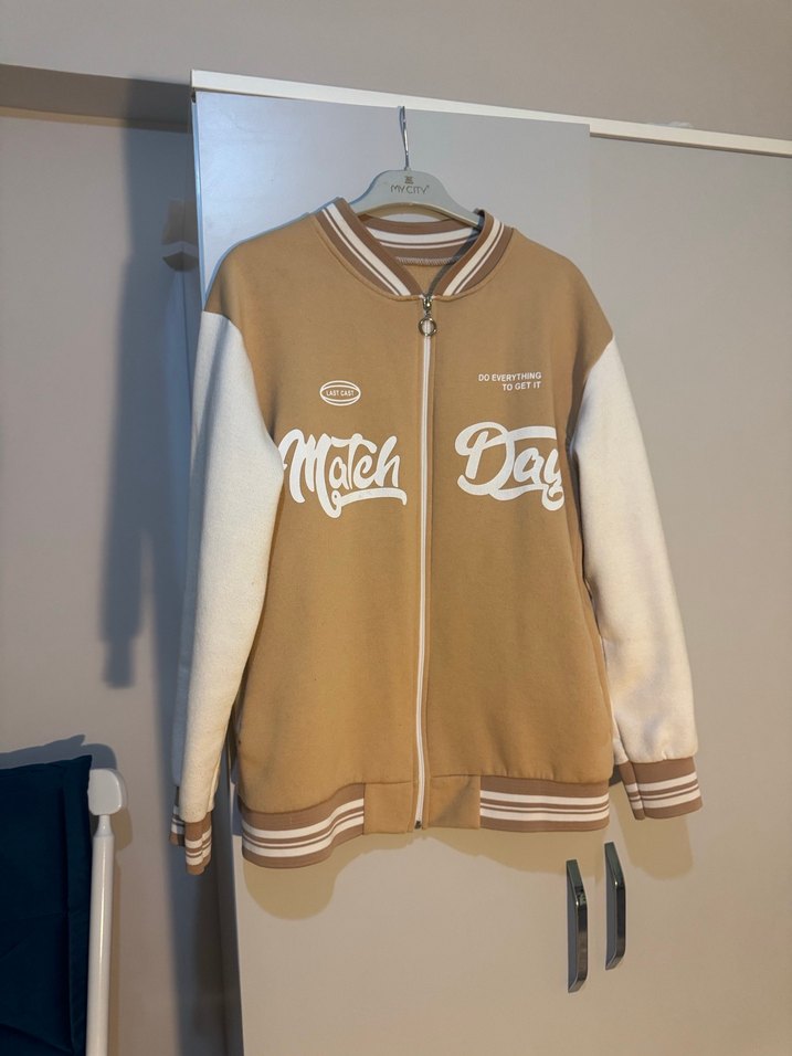 Bej Kadın Bomber Ceket, Rahat Kesim, Fermuarlı - Görsel 2