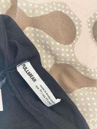 m Beden siyah Renk Pull and bear büzgülü top crop