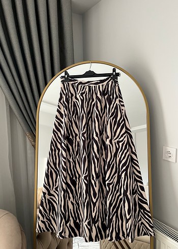 m Beden kahverengi Renk Siyah Kahverengi Zebra Desenli uzun Etek