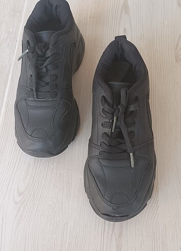 Kinetix Siyah spor ayakkabı