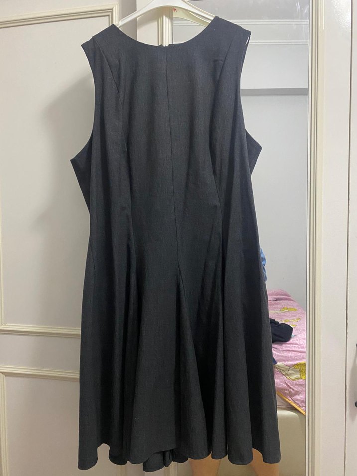 antrasit Mini Yakalı Pilili Kolsuz Elbise - Görsel 2