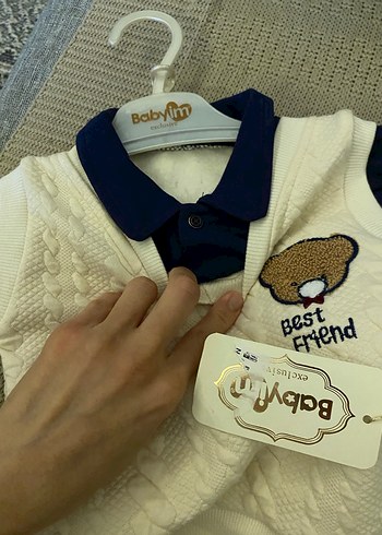 Nakışlı Triko Bebek Takımı - Görsel 4