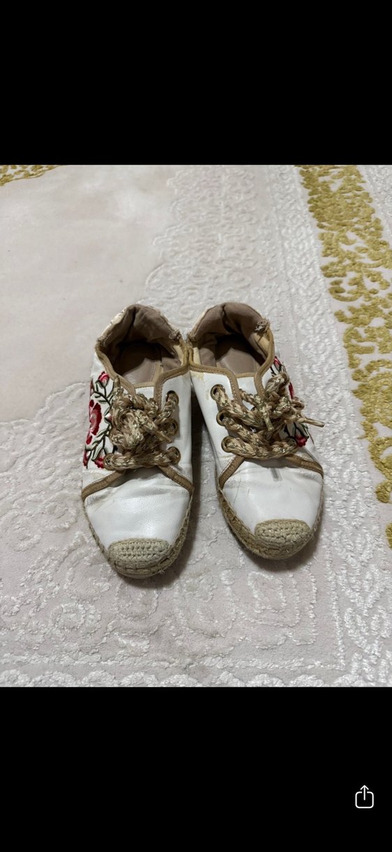 Nakışlı Beyaz Aldo ayakkabı - Görsel 2