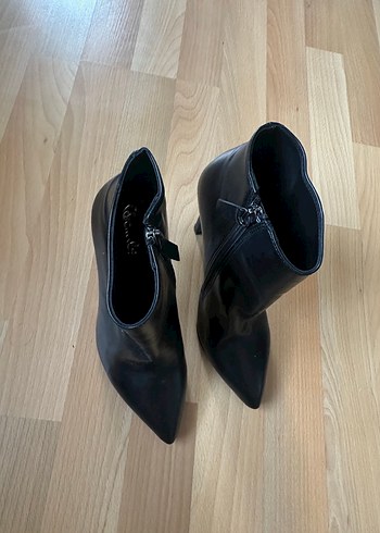 Siyah Deri Stiletto Topuklu Kadın Bot - Görsel 4