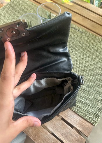 Zincir Detaylı Siyah Deri Kadın Çanta - Görsel 4