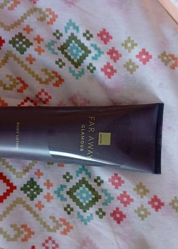 Avon Attraction Closer Vücut Kremi Kadınlar İçin - Görsel 7