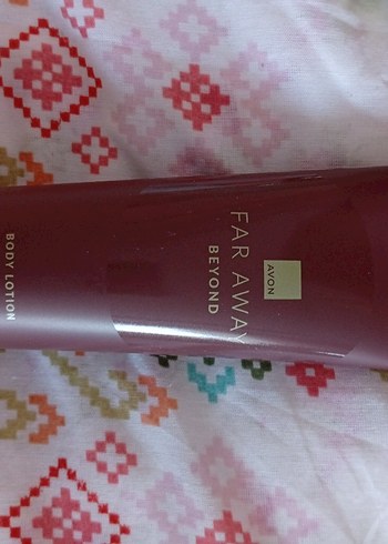 Avon Attraction Closer Vücut Kremi Kadınlar İçin - Görsel 3