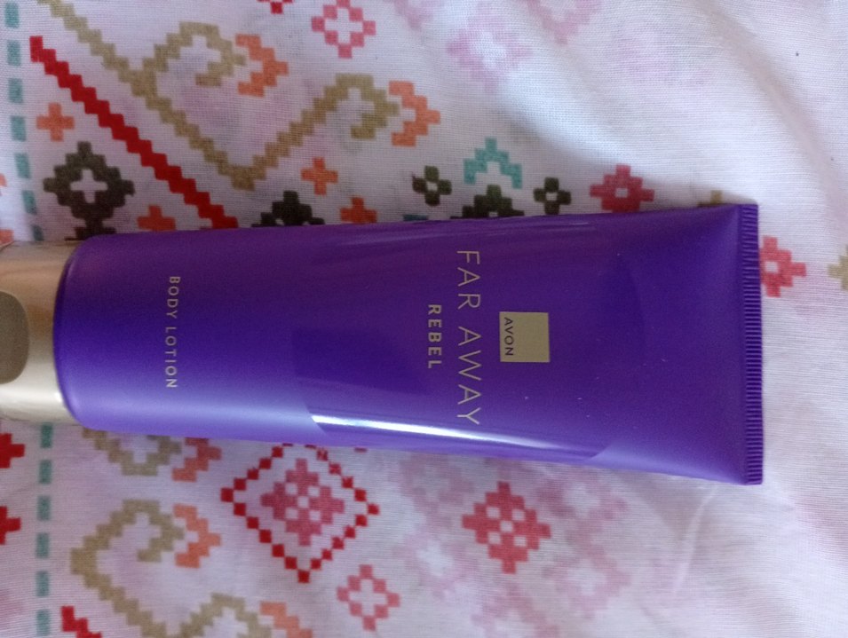 Avon Attraction Closer Vücut Kremi Kadınlar İçin - Görsel 5