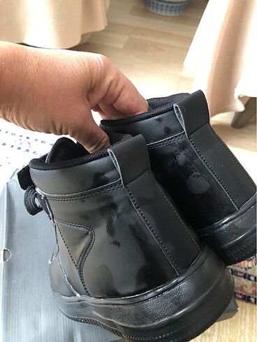 Deichmann Kadın bot