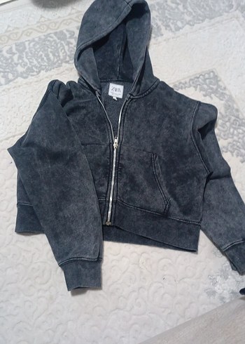 Zara 10 Yaş