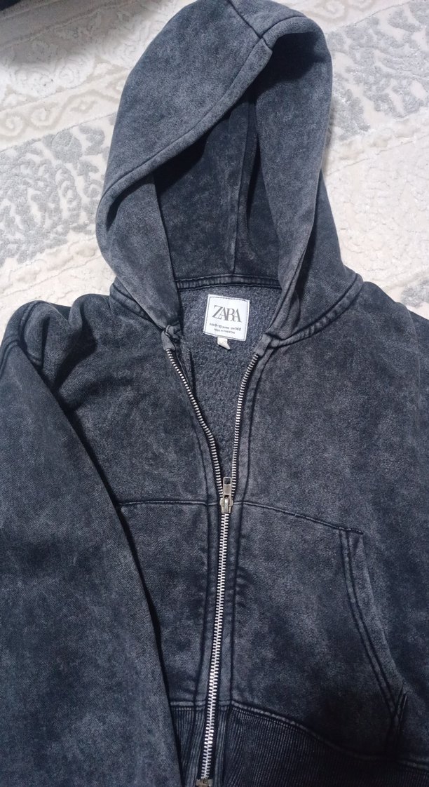 Gri Kapüşonlu Kısa Kesim Denim Sweatshirt - Görsel 2