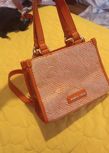 Turuncu Parlak Yılan Desenli Deri Çanta - Görsel 3