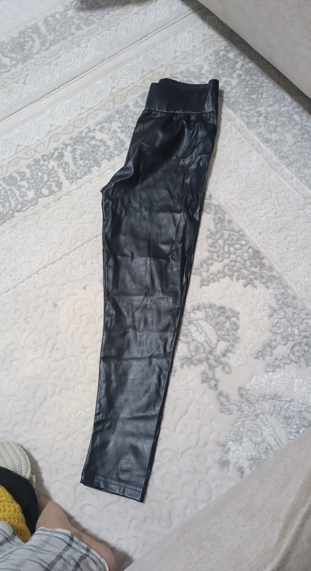 Siyah Deri Kadın Tayt - Görsel 3