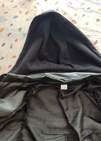 Siyah Kapüşonlu Erkek  Mont - Görsel 5