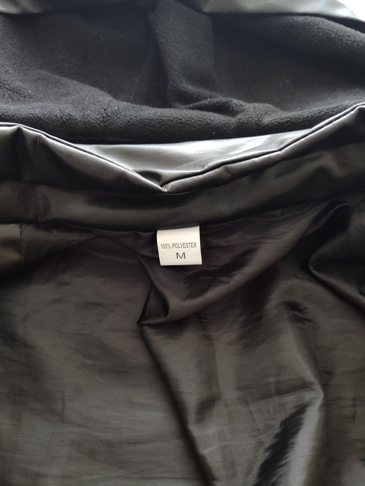 Siyah Kapüşonlu Erkek  Mont - Görsel 3