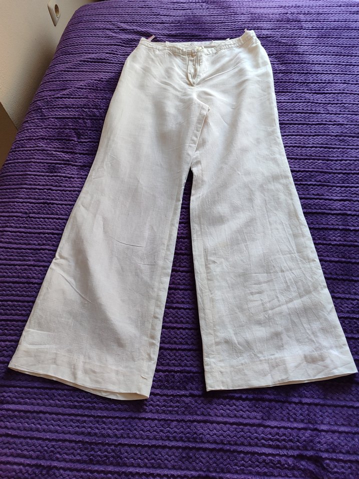 Düğmeli Beyaz Keten Bol Kesim Midi Pantolon - Görsel 3
