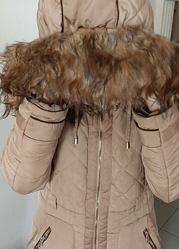 Stradivarius Peluşlu Kaban/Parka - Görsel 3