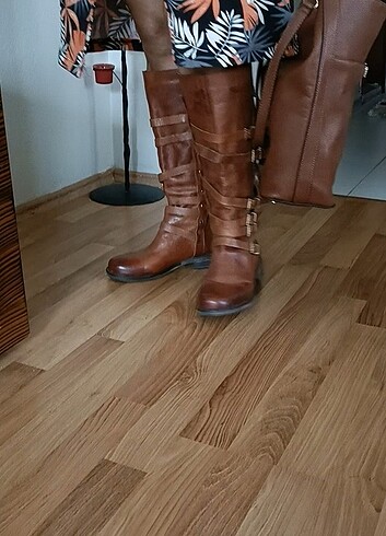 38 Beden camel Renk Mango Toka Detaylı Çizme
