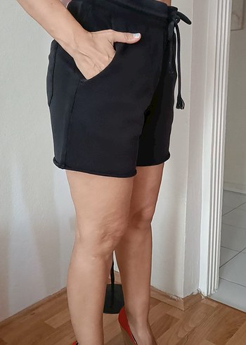 H&M H&M Siyah Kadın Mini Şort Bol Kesim