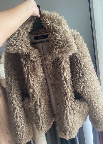 ZARA KÜRK