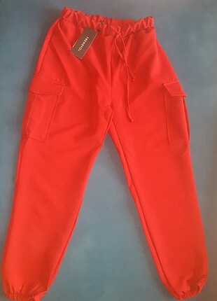 Etiketli jogger