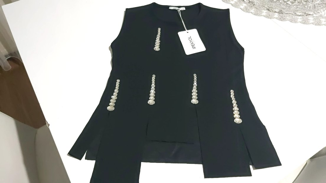 Boncuk Detaylı Siyah Kolsuz - Görsel 2