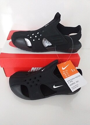 Nike Sunray Sandalet