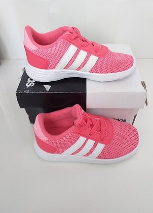 Adidas spor ayakkabı 