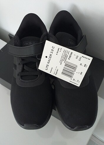 33 Beden siyah Renk Adidas runfalcon